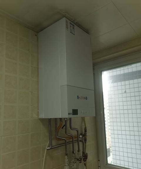 北京大志伟业 新景家园 菲斯曼壁挂炉安装实拍
