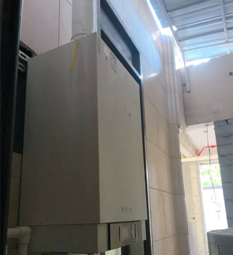 北京大志伟业 中建国望府 菲斯曼壁挂炉安装实拍